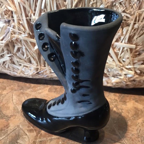 Vintage Victorian ceramic lace up boot collectible - Picture 2 of 9